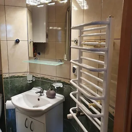 Biedronka- Samodzielny Dla 3 Osob Z Miejscem Parkingowym *