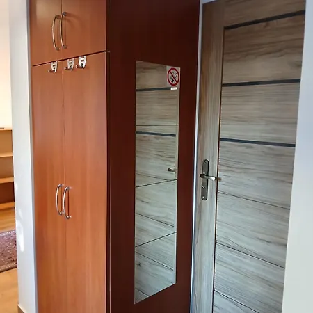 Biedronka- Samodzielny Dla 3 Osob Z Miejscem Parkingowym Privatunterkunft *