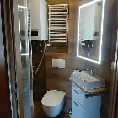 Biedronka- Samodzielny Dla 3 Osob Z Miejscem Parkingowym *