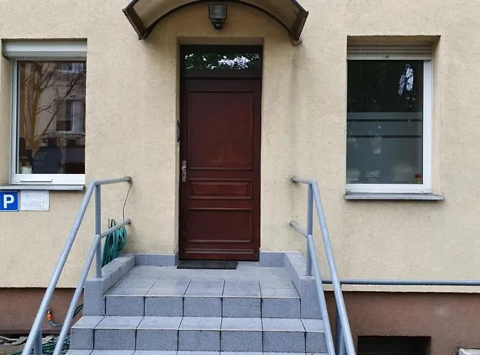 Biedronka- Samodzielny Dla 3 Osob Z Miejscem Parkingowym * Zoppot